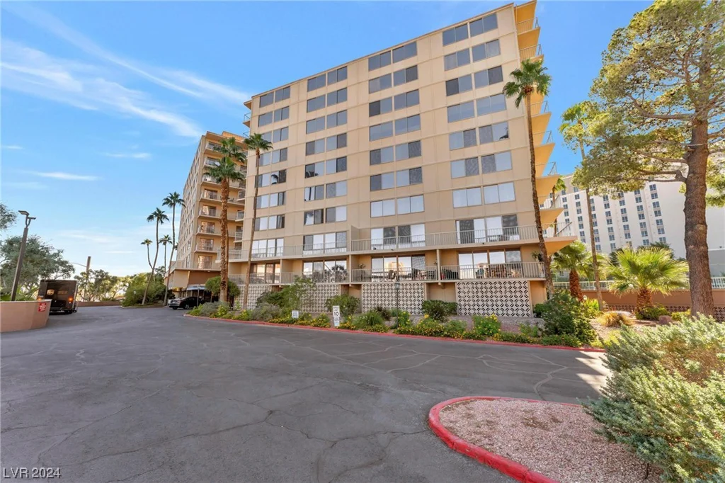 205 Harmon, Las Vegas, NV 89169