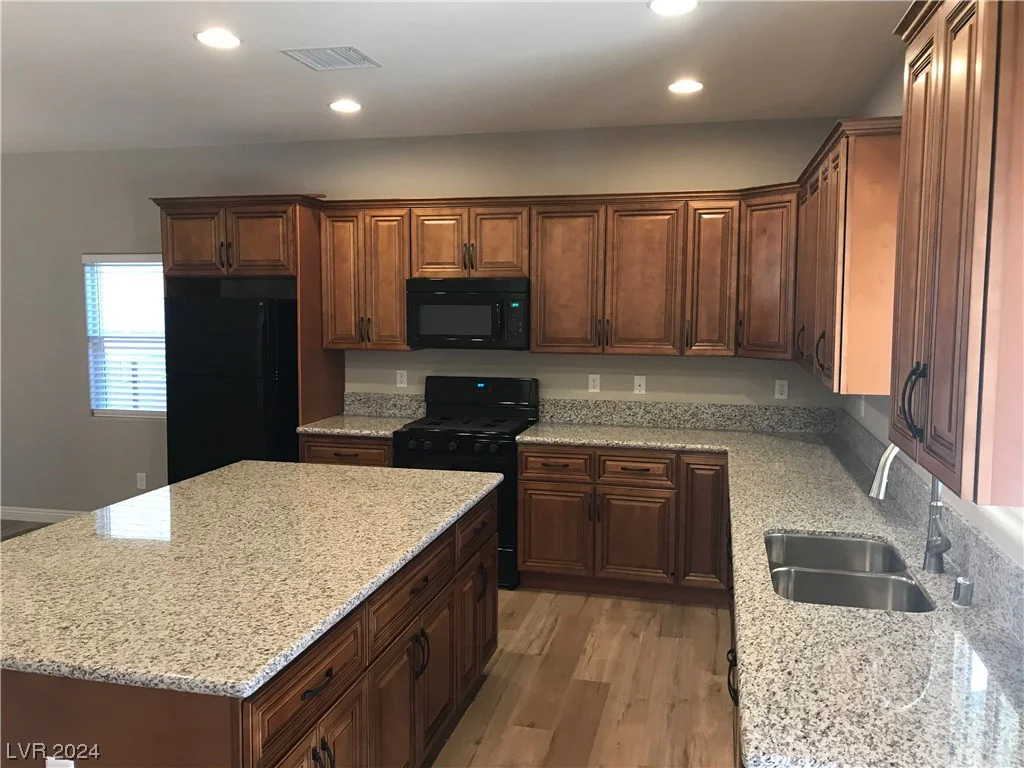 3644 Quail Creek, North Las Vegas, NV 89032