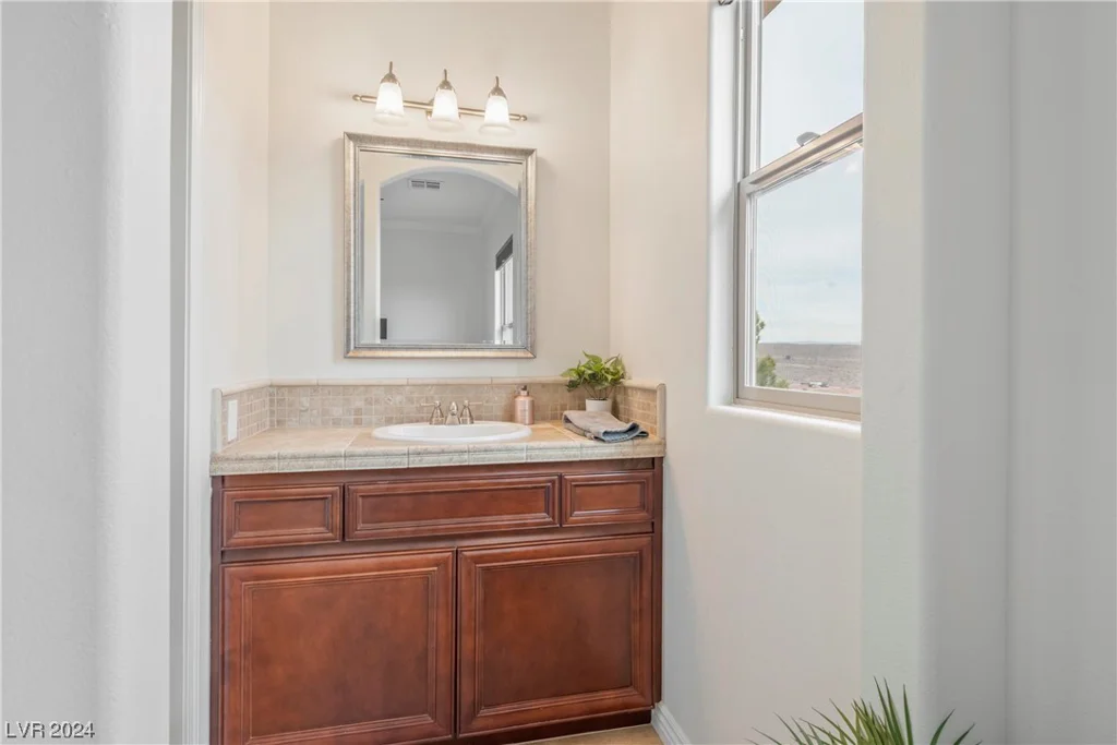 31 Via Mantova, Henderson, NV 89011