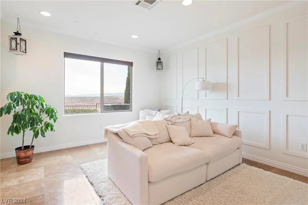 31 Via Mantova, Henderson, NV 89011