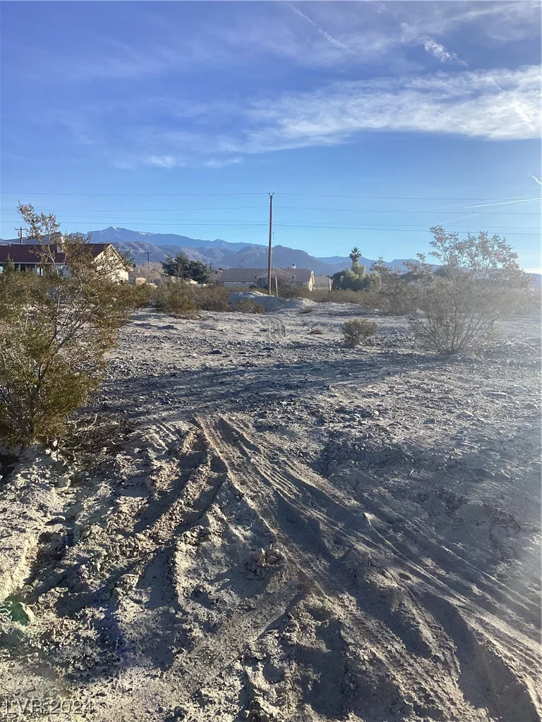 2061 Nemana, Pahrump, NV 89048