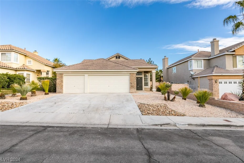 8542 Coyote Peak, Las Vegas, NV 89147