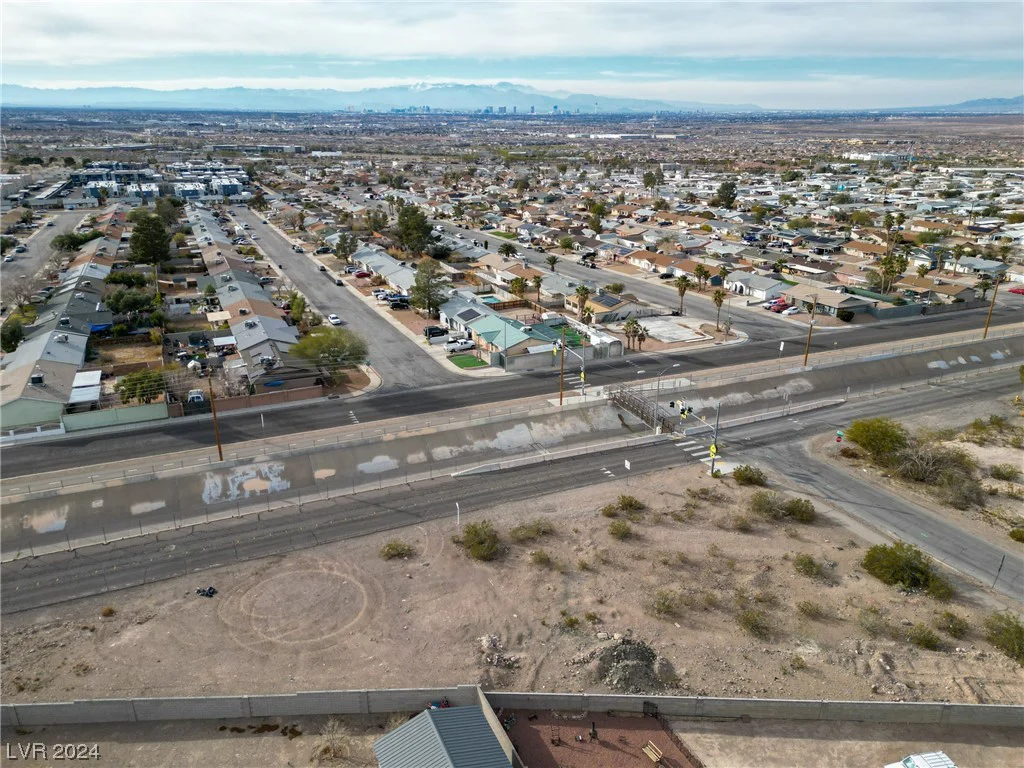 N Pueblo, Henderson, NV 89015