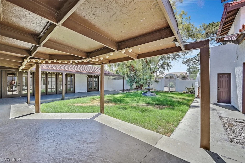 3815 Callahan, Las Vegas, NV 89120