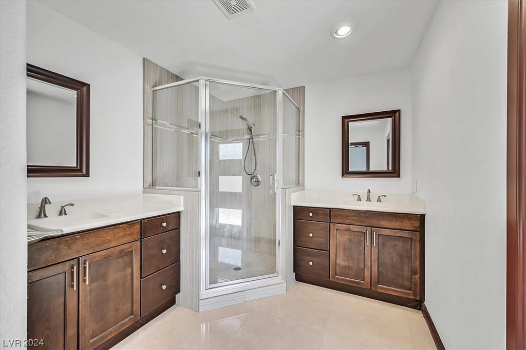 3815 Callahan, Las Vegas, NV 89120