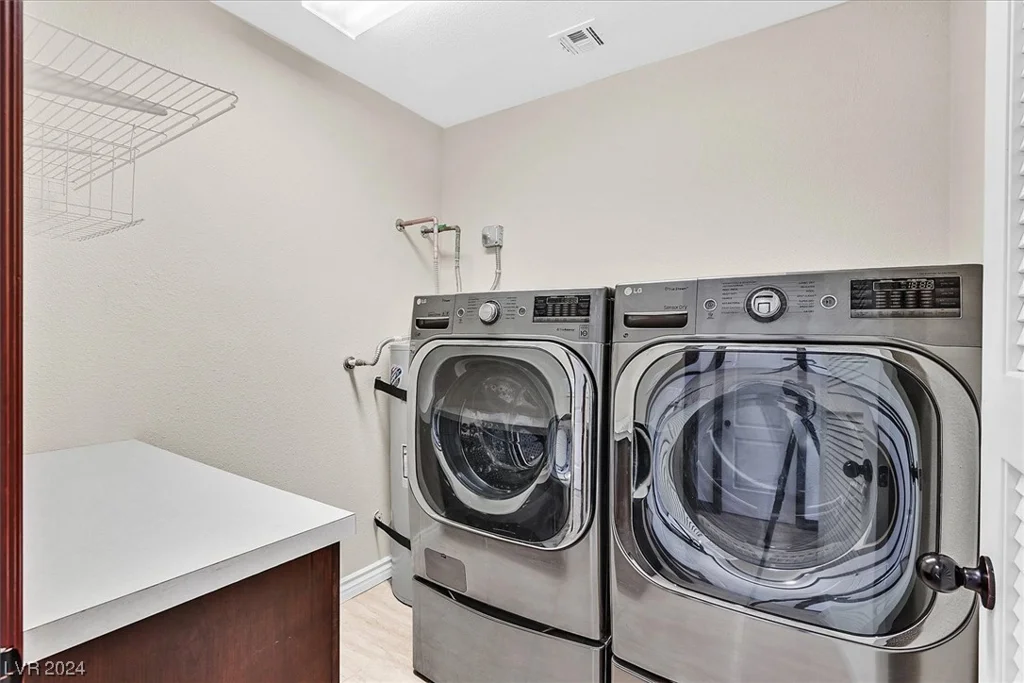 3815 Callahan, Las Vegas, NV 89120
