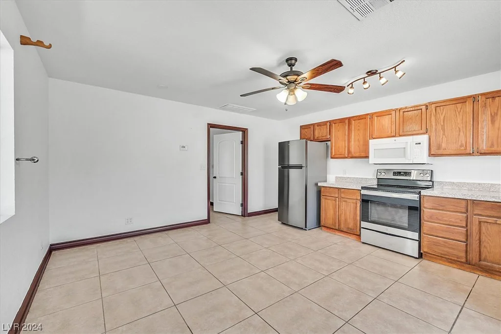 3815 Callahan, Las Vegas, NV 89120