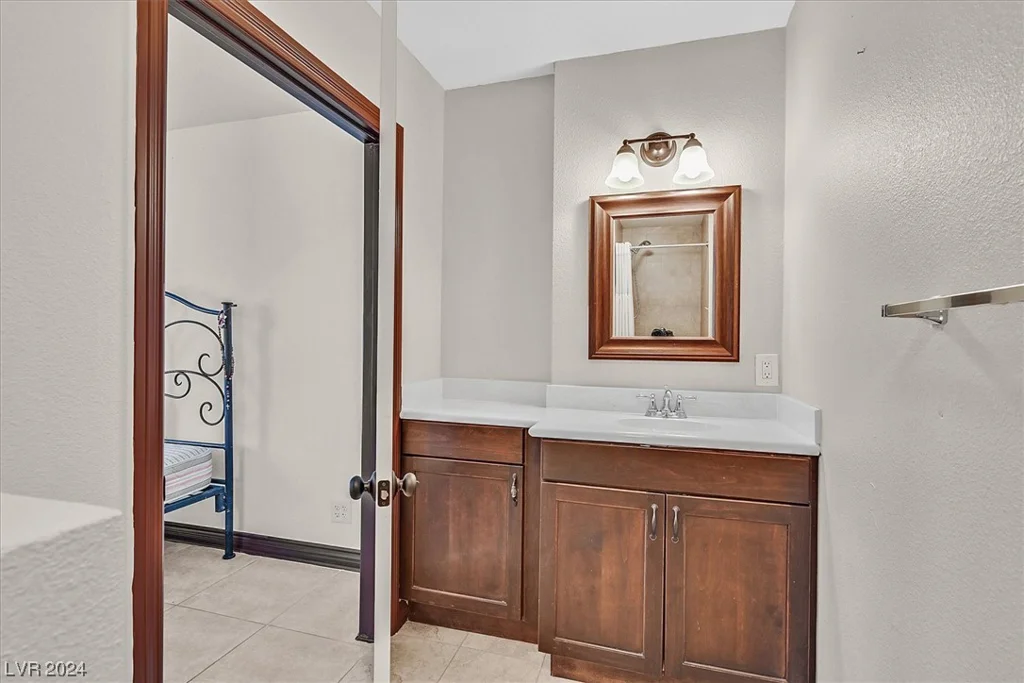 3815 Callahan, Las Vegas, NV 89120