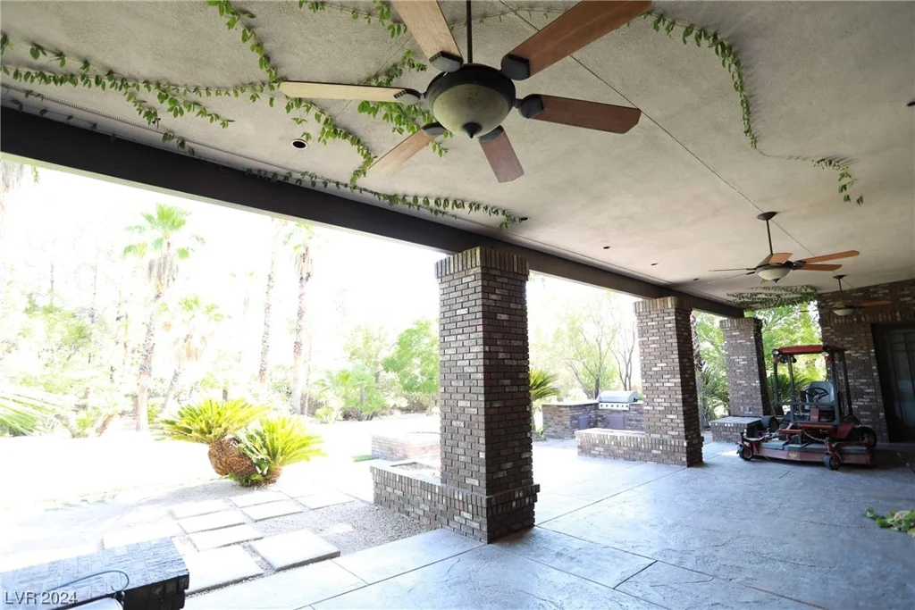 7650 Via Olivero, Las Vegas, NV 89117