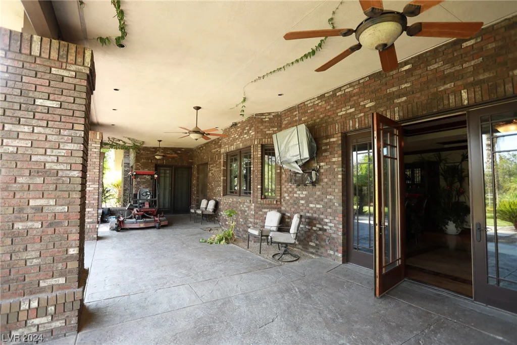 7650 Via Olivero, Las Vegas, NV 89117