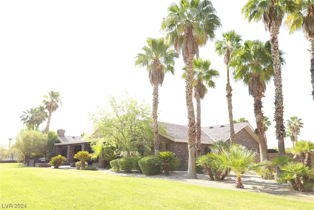 7650 Via Olivero, Las Vegas, NV 89117