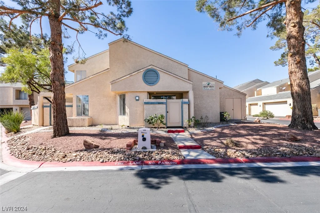 5605 Orchard, Las Vegas, NV 89110