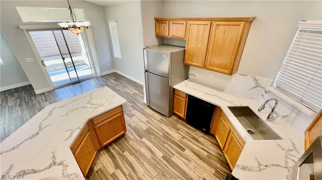 7398 Shelbourne, Las Vegas, NV 89113