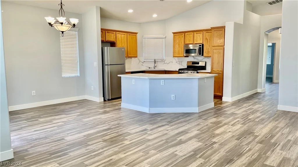 7398 Shelbourne, Las Vegas, NV 89113