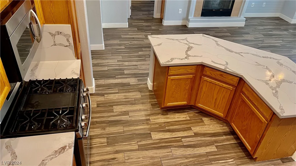 7398 Shelbourne, Las Vegas, NV 89113