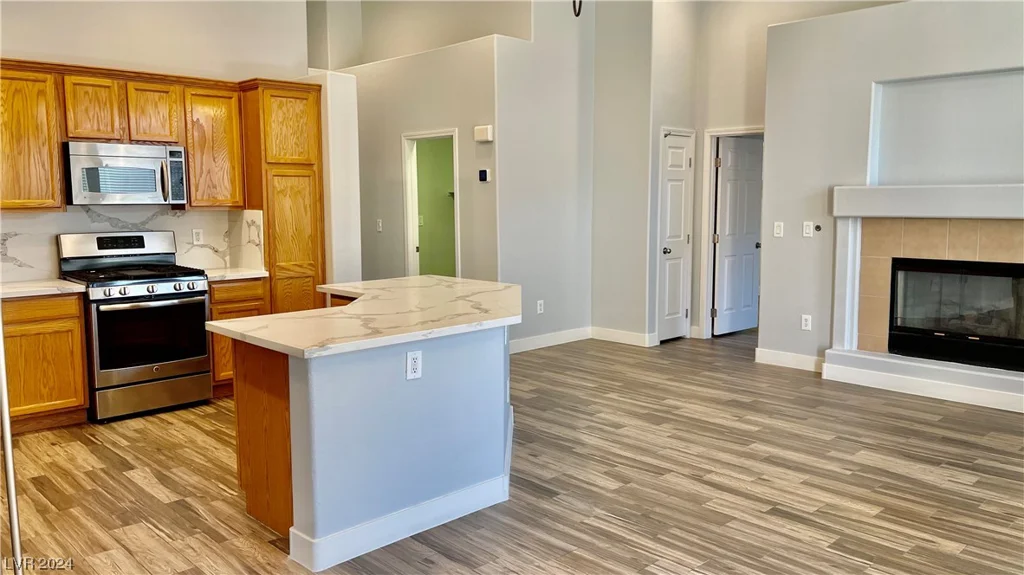 7398 Shelbourne, Las Vegas, NV 89113
