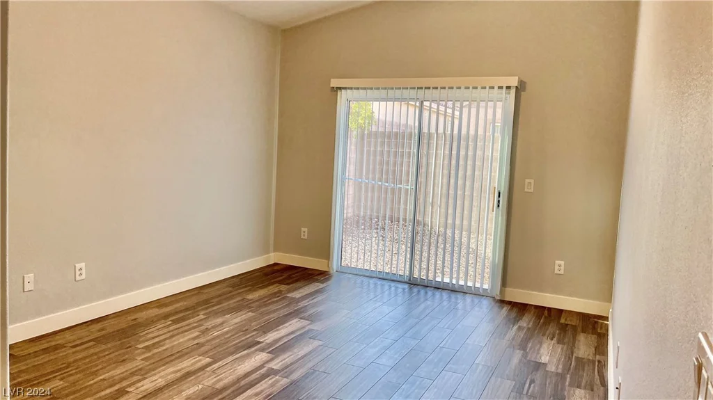 7398 Shelbourne, Las Vegas, NV 89113