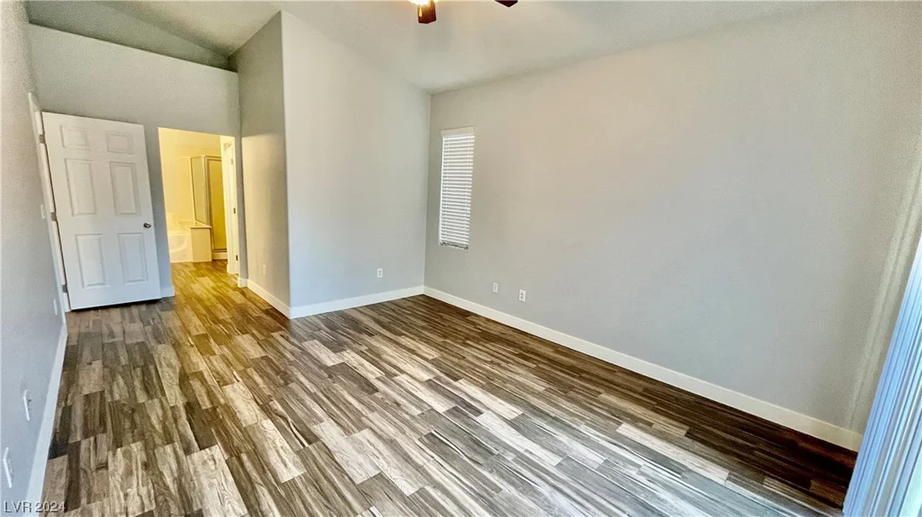7398 Shelbourne, Las Vegas, NV 89113
