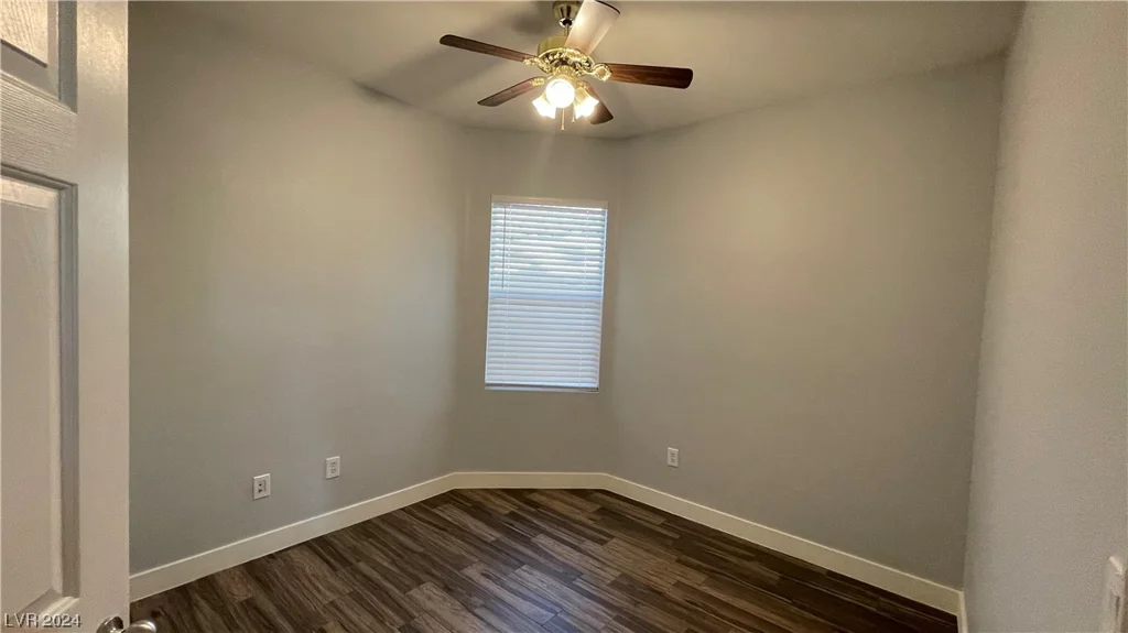 7398 Shelbourne, Las Vegas, NV 89113