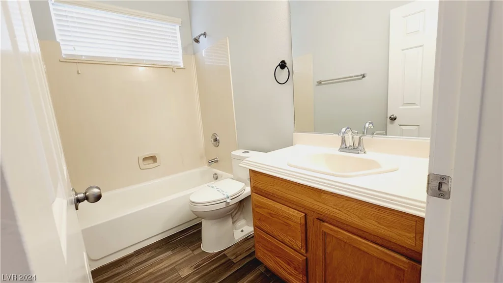 7398 Shelbourne, Las Vegas, NV 89113