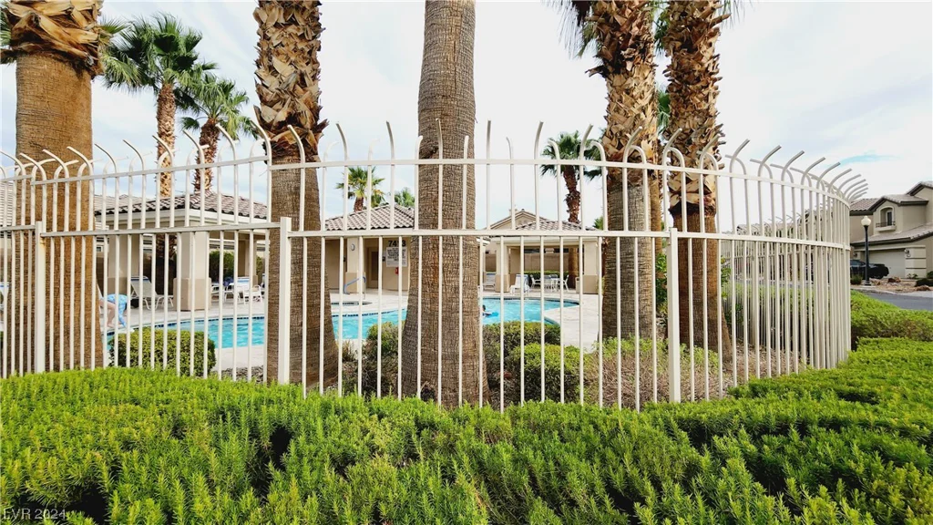 7398 Shelbourne, Las Vegas, NV 89113