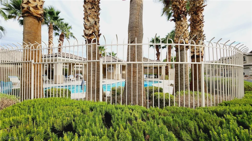 7398 Shelbourne, Las Vegas, NV 89113