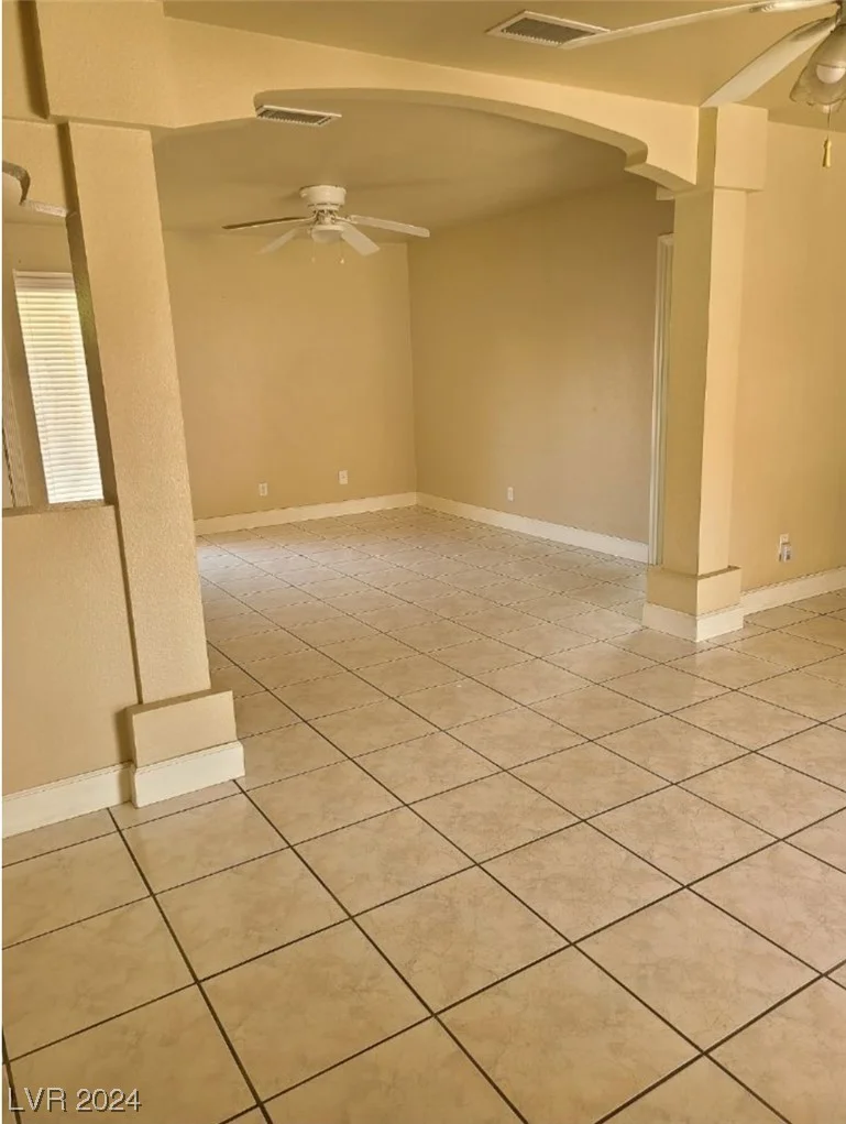4999 Nellis, Las Vegas, NV 89120