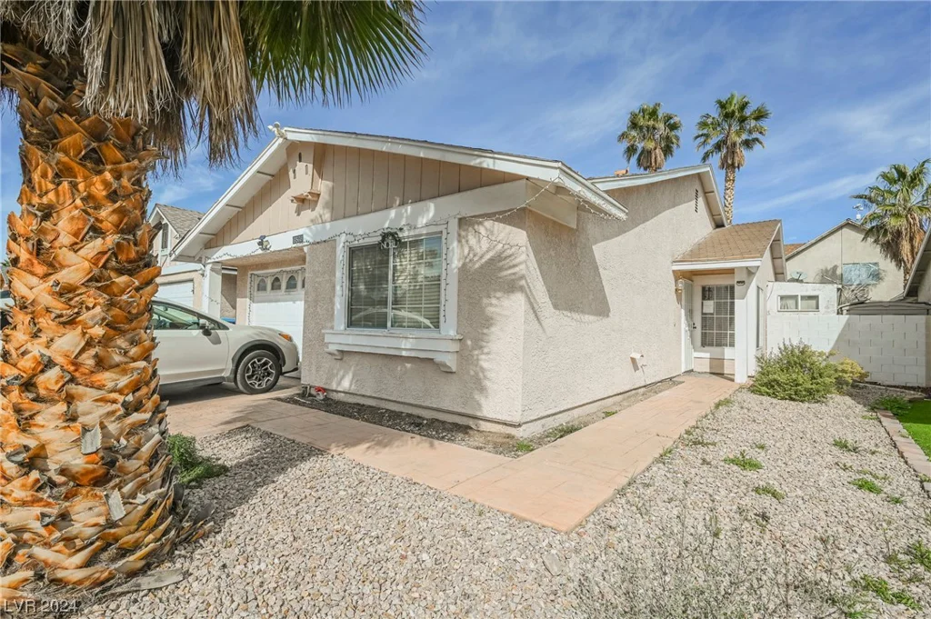 6568 Gazelle, Las Vegas, NV 89108