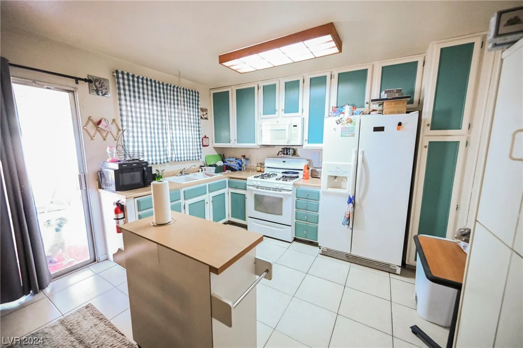 6568 Gazelle, Las Vegas, NV 89108
