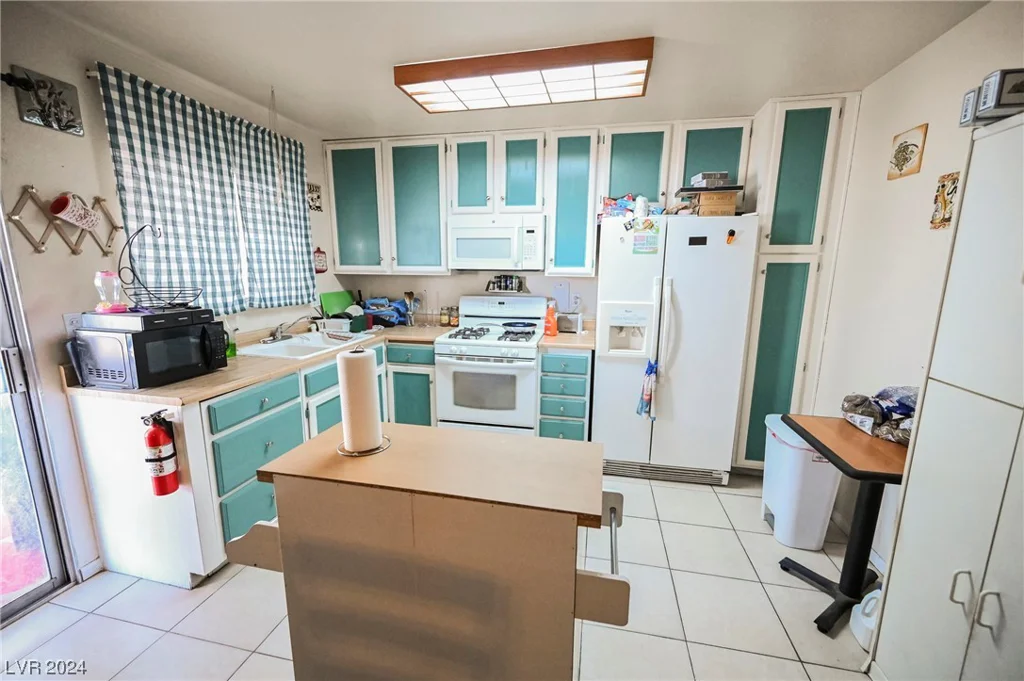 6568 Gazelle, Las Vegas, NV 89108