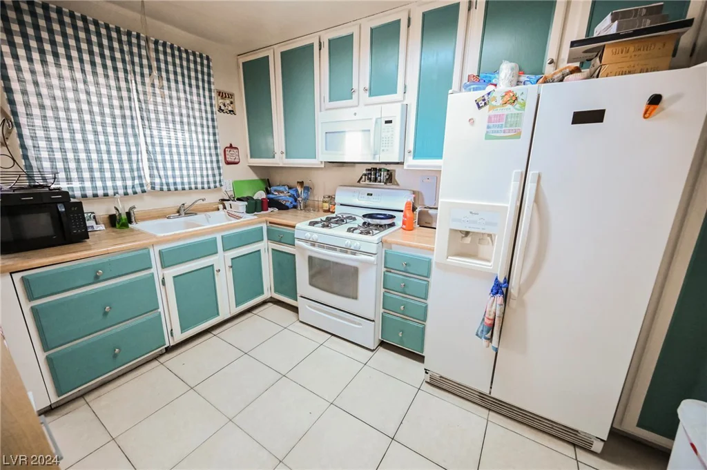 6568 Gazelle, Las Vegas, NV 89108