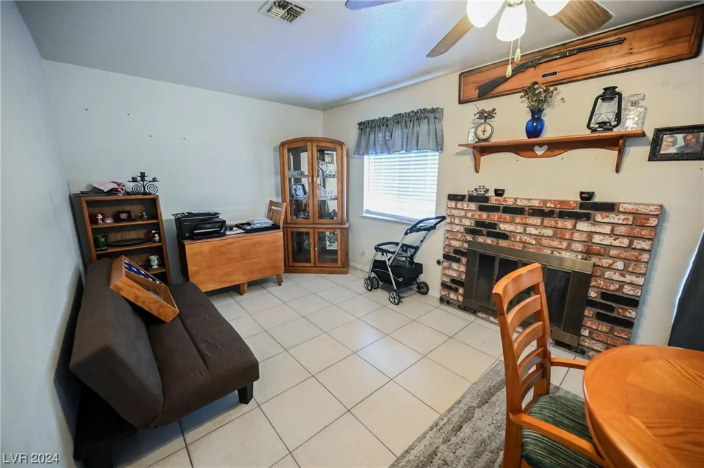 6568 Gazelle, Las Vegas, NV 89108