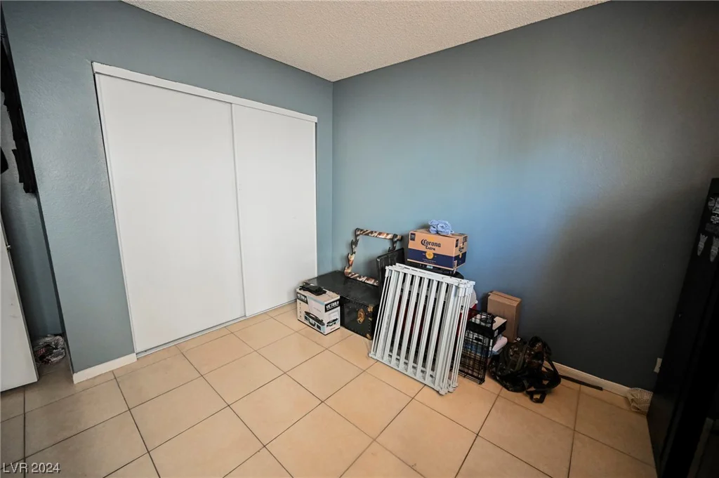 6568 Gazelle, Las Vegas, NV 89108