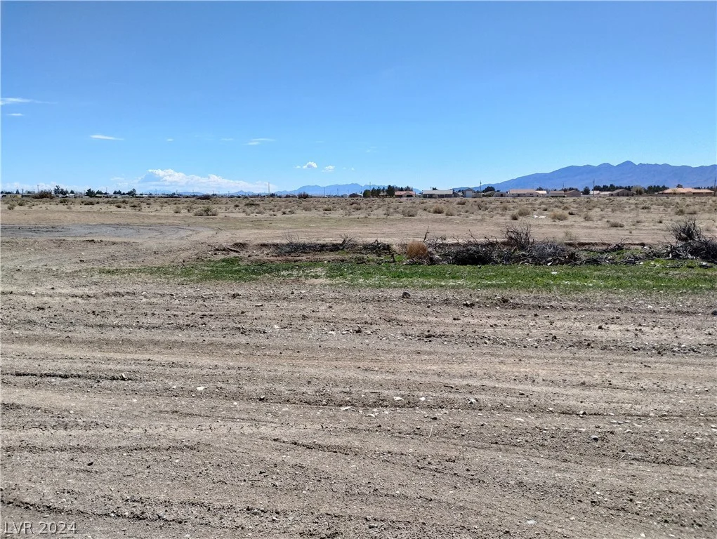 561 Nevada Highway 372, Pahrump, NV 89048