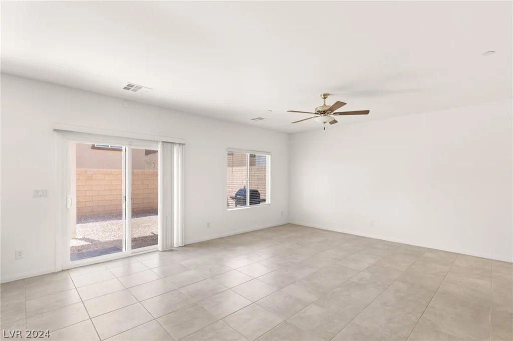 10947 Meridian Fields, Las Vegas, NV 89166