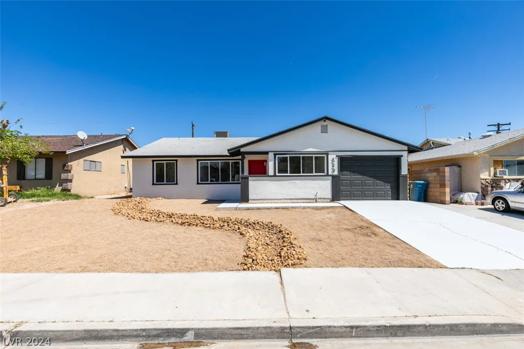 329 Pershing, Las Vegas, NV 89107