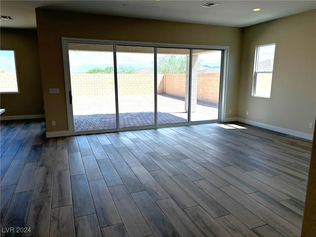 9166 Chandler Bloom, Las Vegas, NV 89139