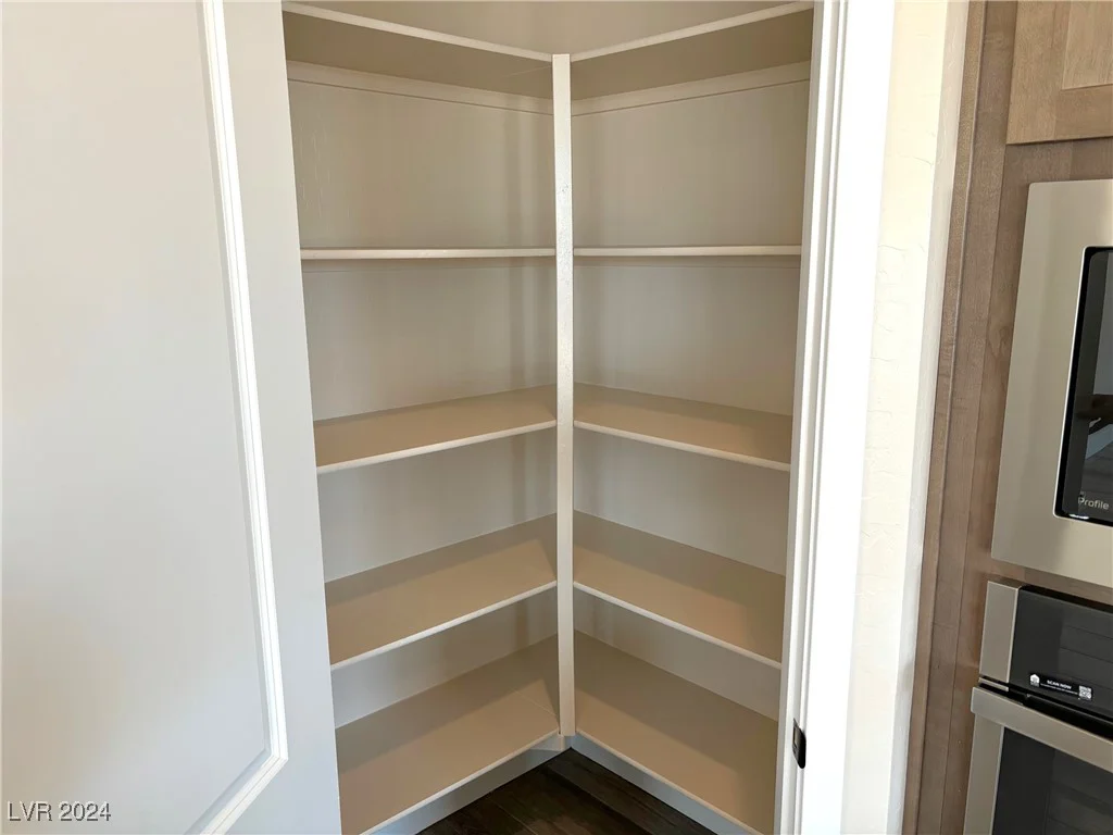 9166 Chandler Bloom, Las Vegas, NV 89139
