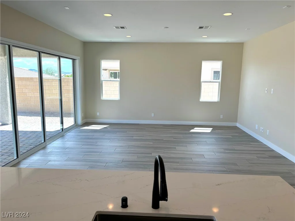 9166 Chandler Bloom, Las Vegas, NV 89139