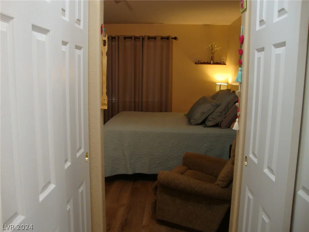 5068 Rainbow, Las Vegas, NV 89118