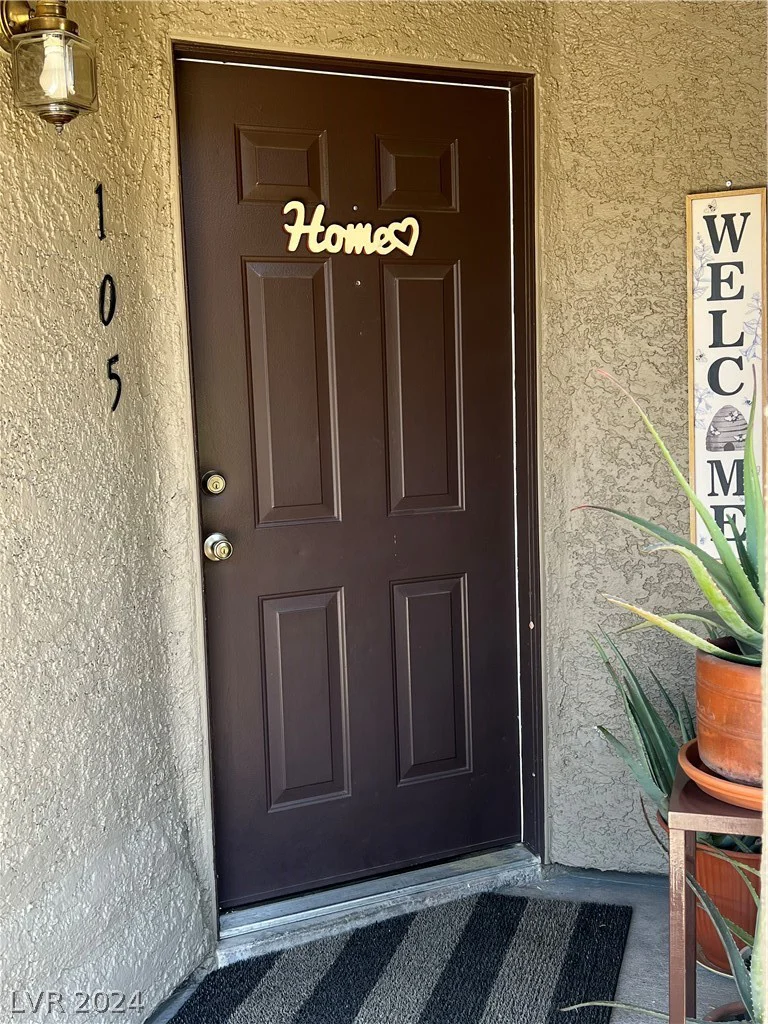 5068 Rainbow, Las Vegas, NV 89118