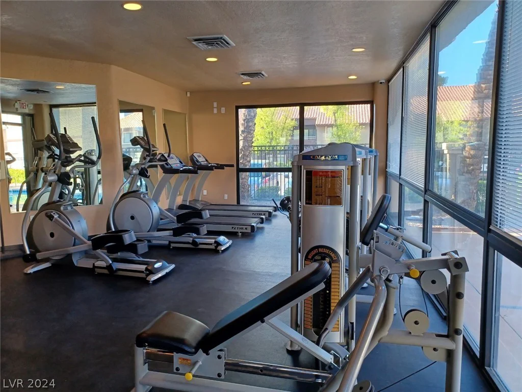 5068 Rainbow, Las Vegas, NV 89118