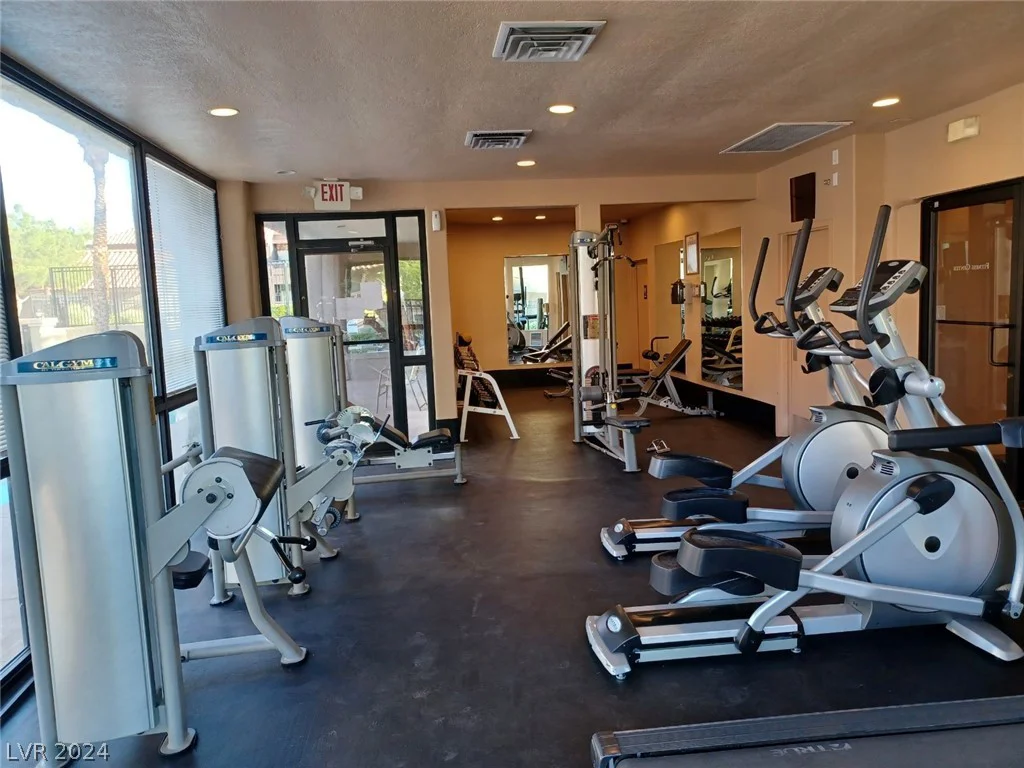 5068 Rainbow, Las Vegas, NV 89118