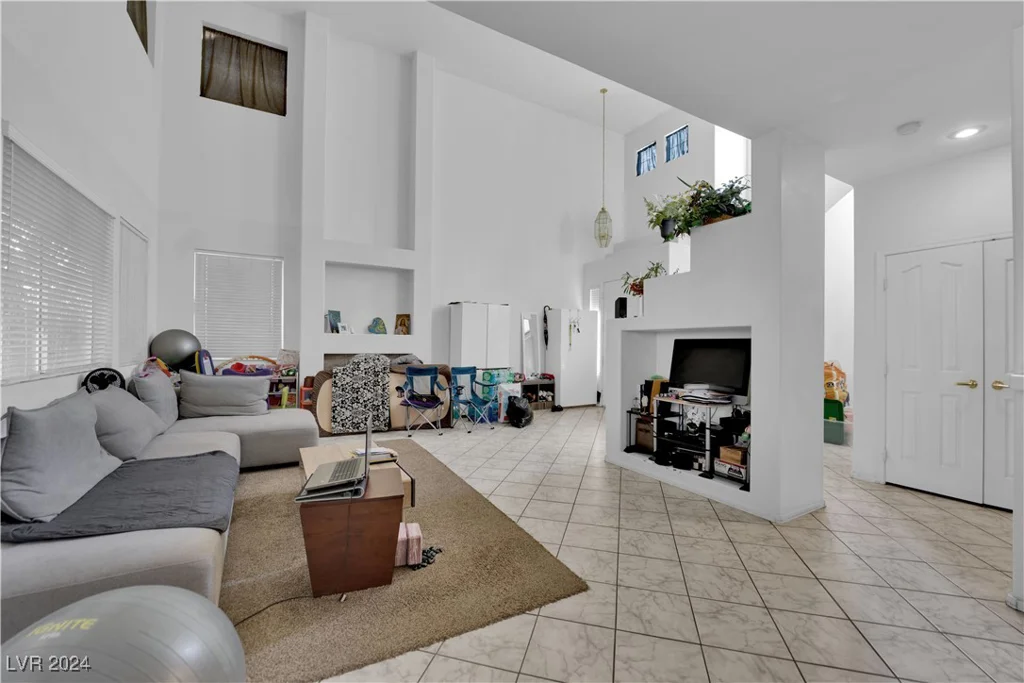 5790 Native Dancer, Las Vegas, NV 89113