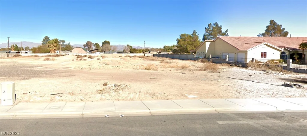 4932 Washington, Las Vegas, NV 89110