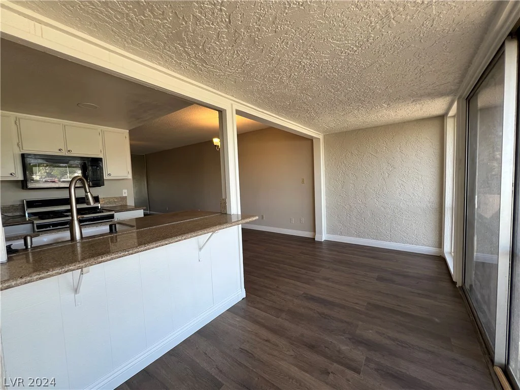 1390 Vegas Valley, Las Vegas, NV 89169