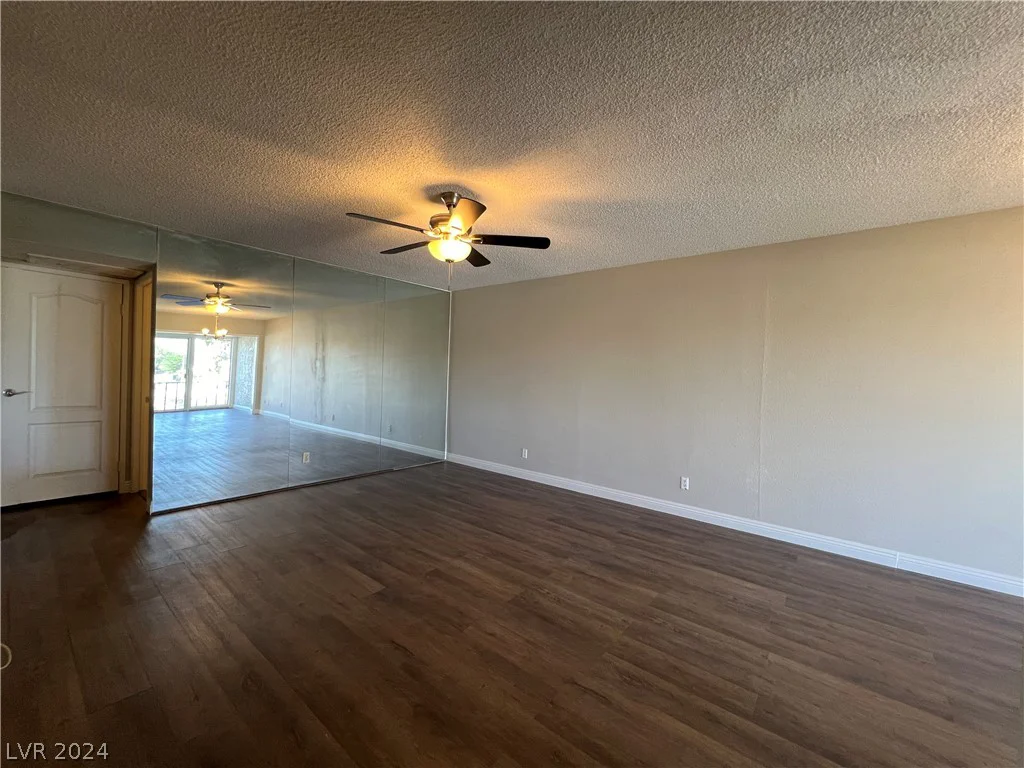 1390 Vegas Valley, Las Vegas, NV 89169
