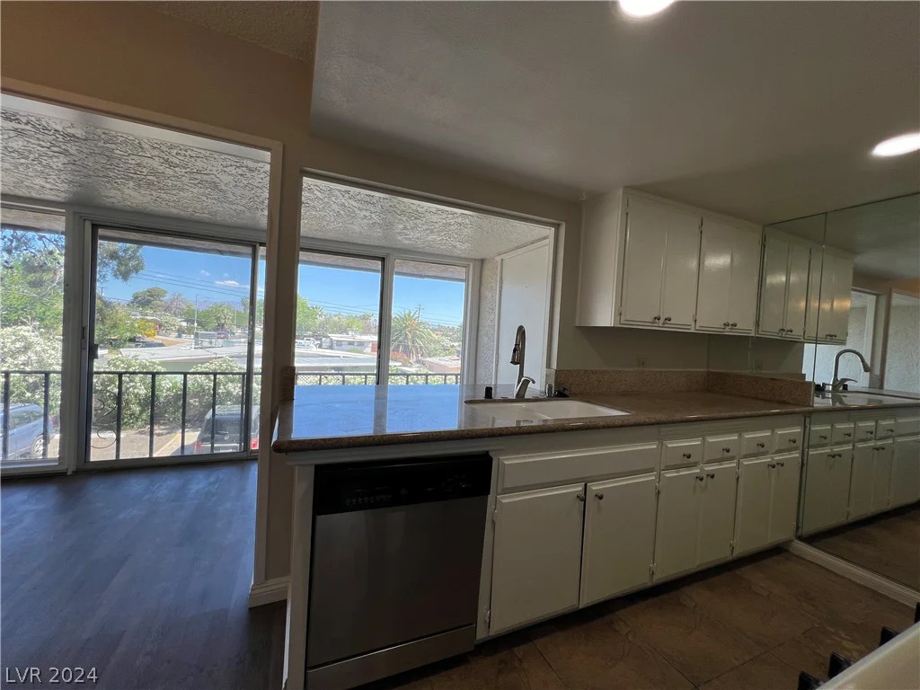 1390 Vegas Valley, Las Vegas, NV 89169
