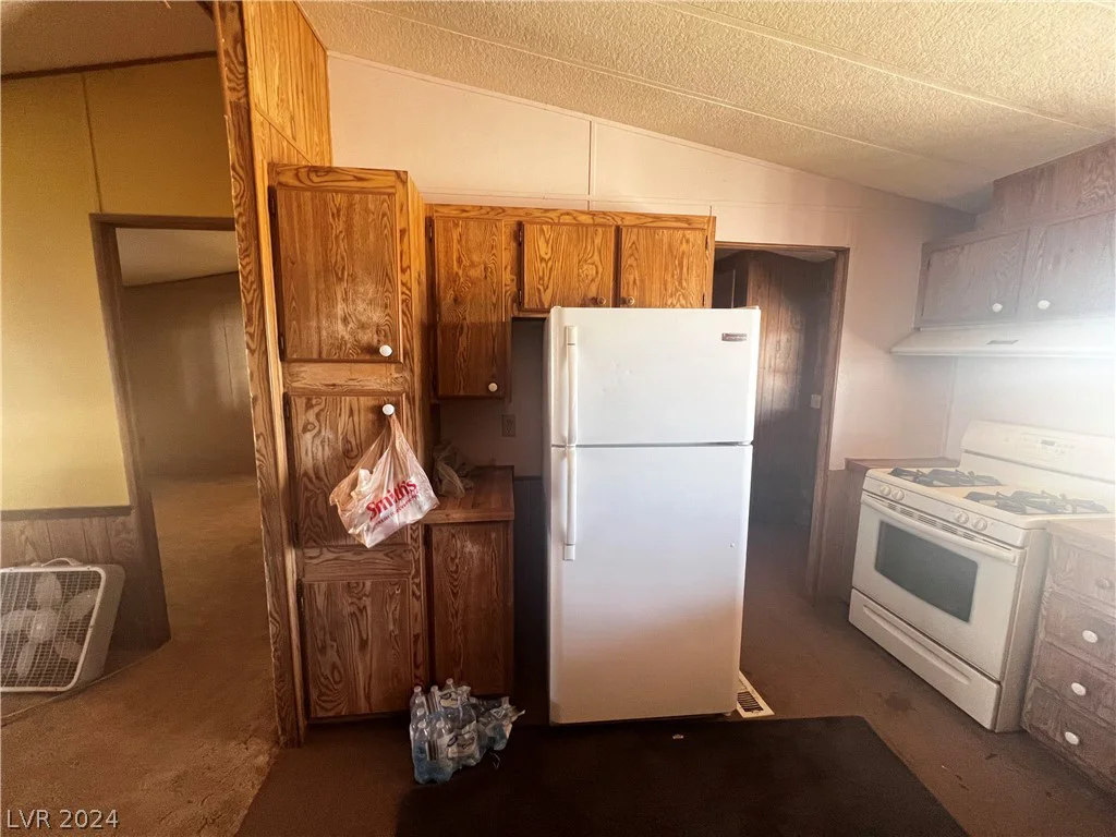 4051 Barney, Pahrump, NV 89060