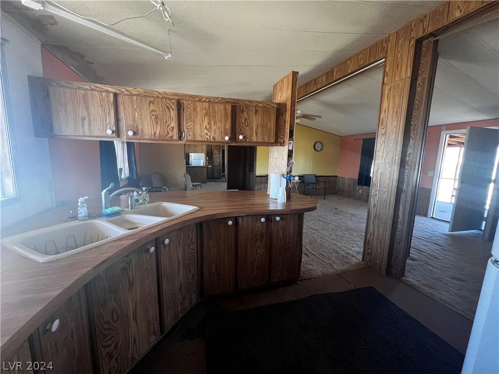 4051 Barney, Pahrump, NV 89060